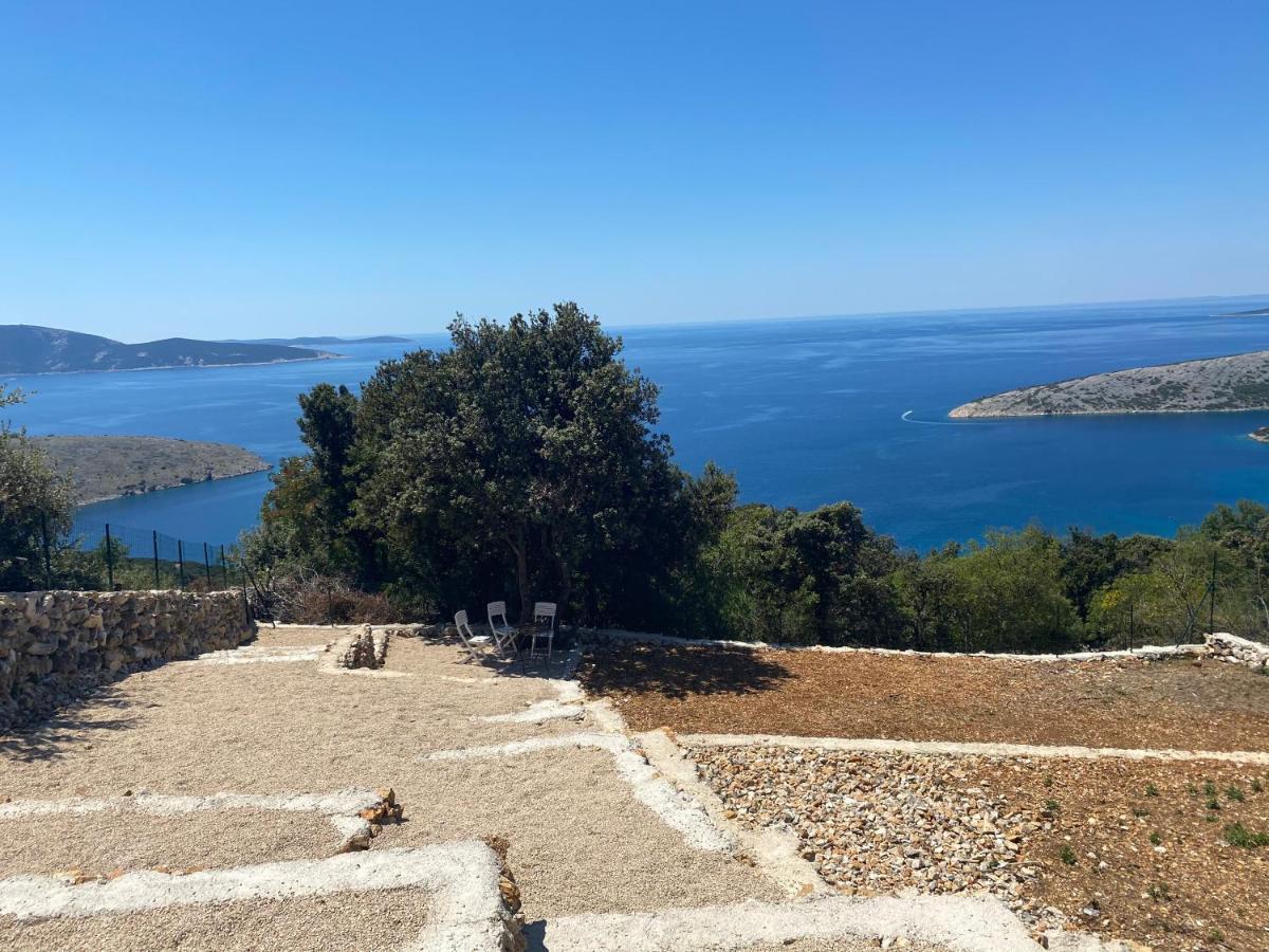 Vita Vacation Home Ustrine Buitenkant foto