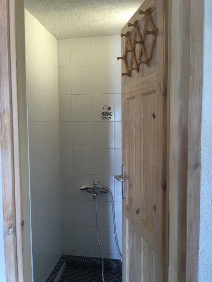 Vita Vacation Home Ustrine Buitenkant foto