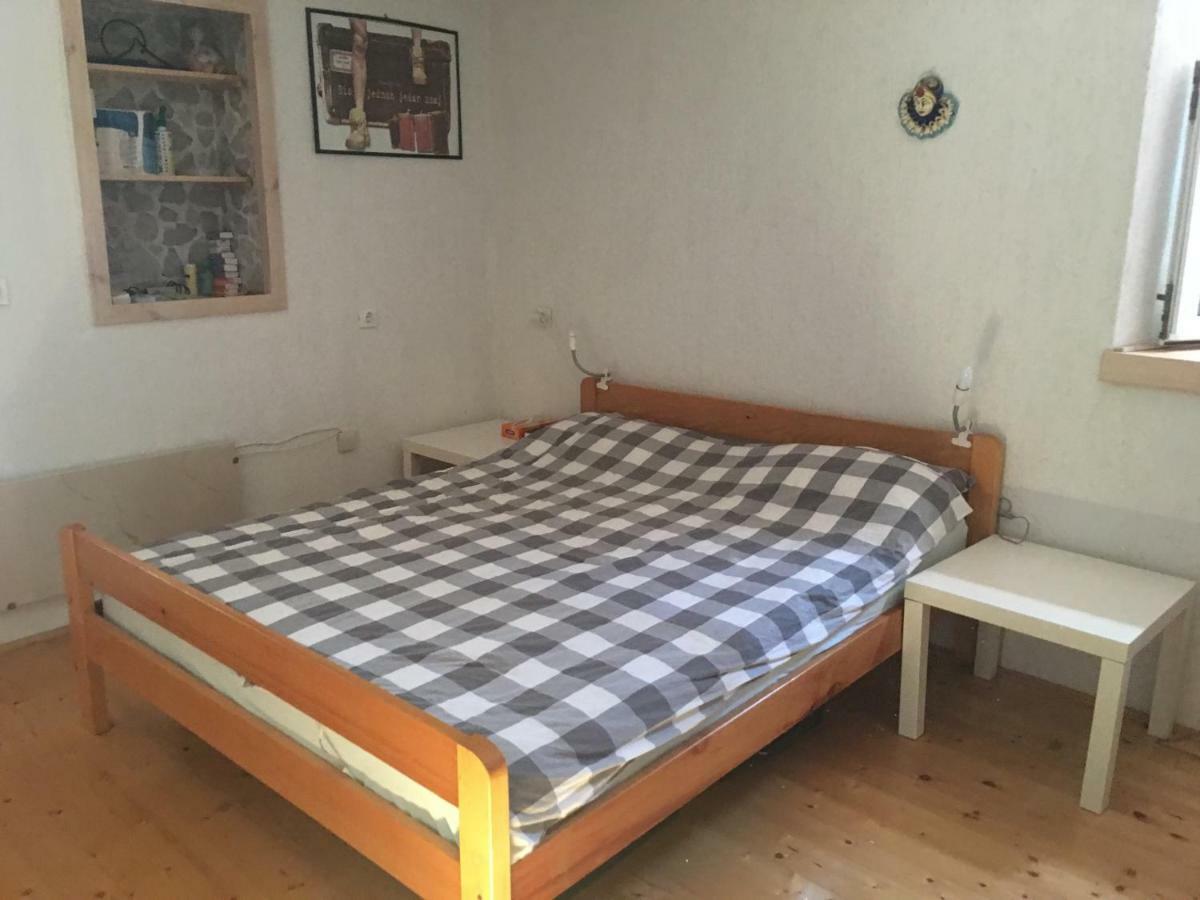 Vita Vacation Home Ustrine Buitenkant foto
